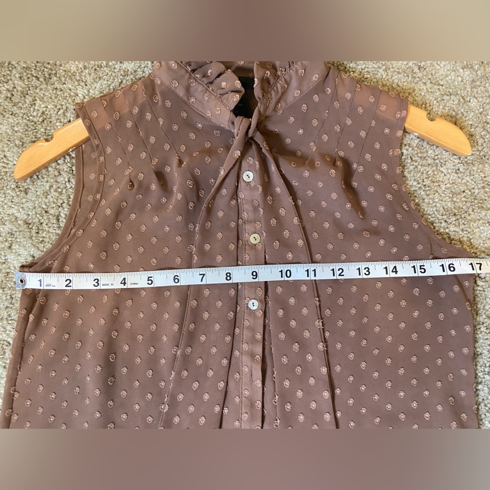 H&M Ruffle Neck Button-Up Tank - Picture 6 of 12